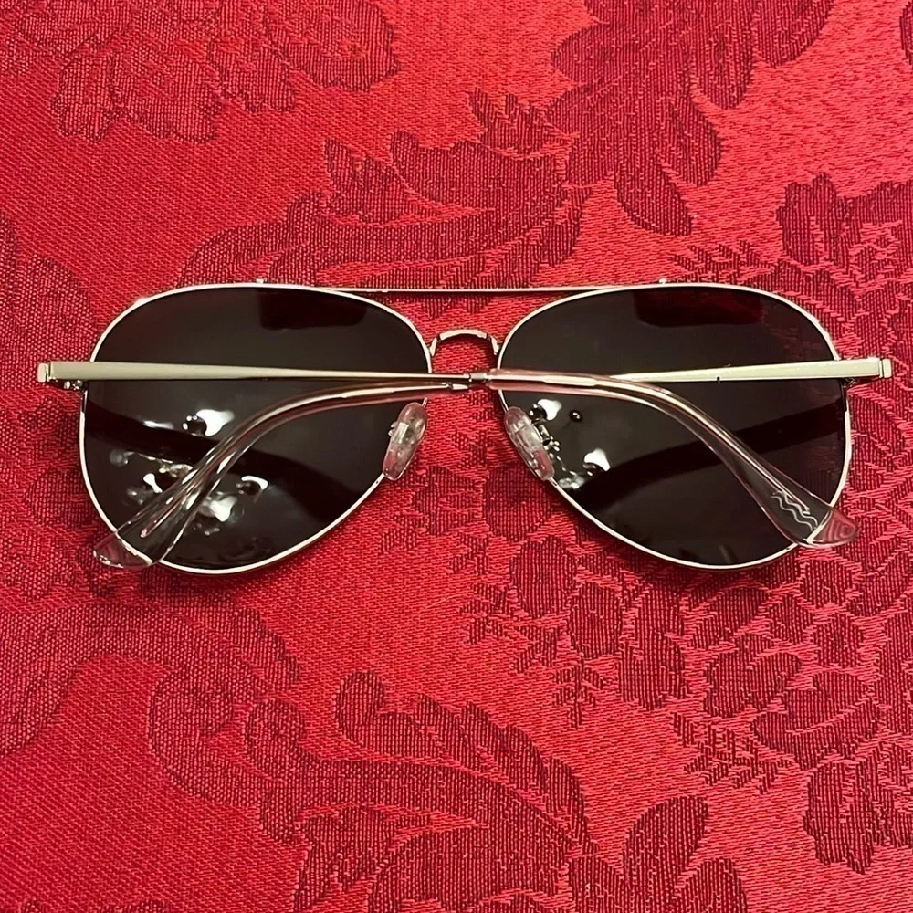 Brand New Floats Komodo Polarized Aviators Sunglasses Metal Silver Tone Frame